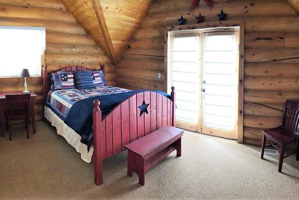 Red Rock Ranch Log Cabin: Large, Fully Furnished Эскаланте Экстерьер фото